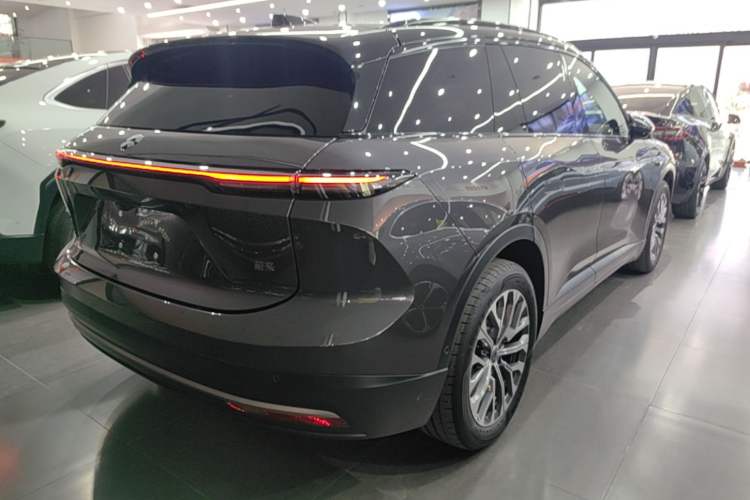 Used Nio ES6 2023 75 kWh Rear Right 45 Deg