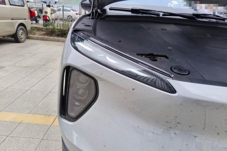 Used Nio ES6 2023 75 kWh Right Front Headlight