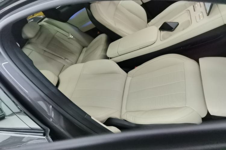 Used Nio ES6 2023 75 kWh Right Front Seat