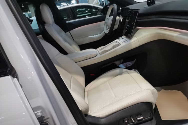 Used Nio ES6 2023 75 kWh Right Front Seat