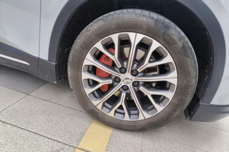 Used Nio ES6 2023 75 kWh Right Front Wheel Hub