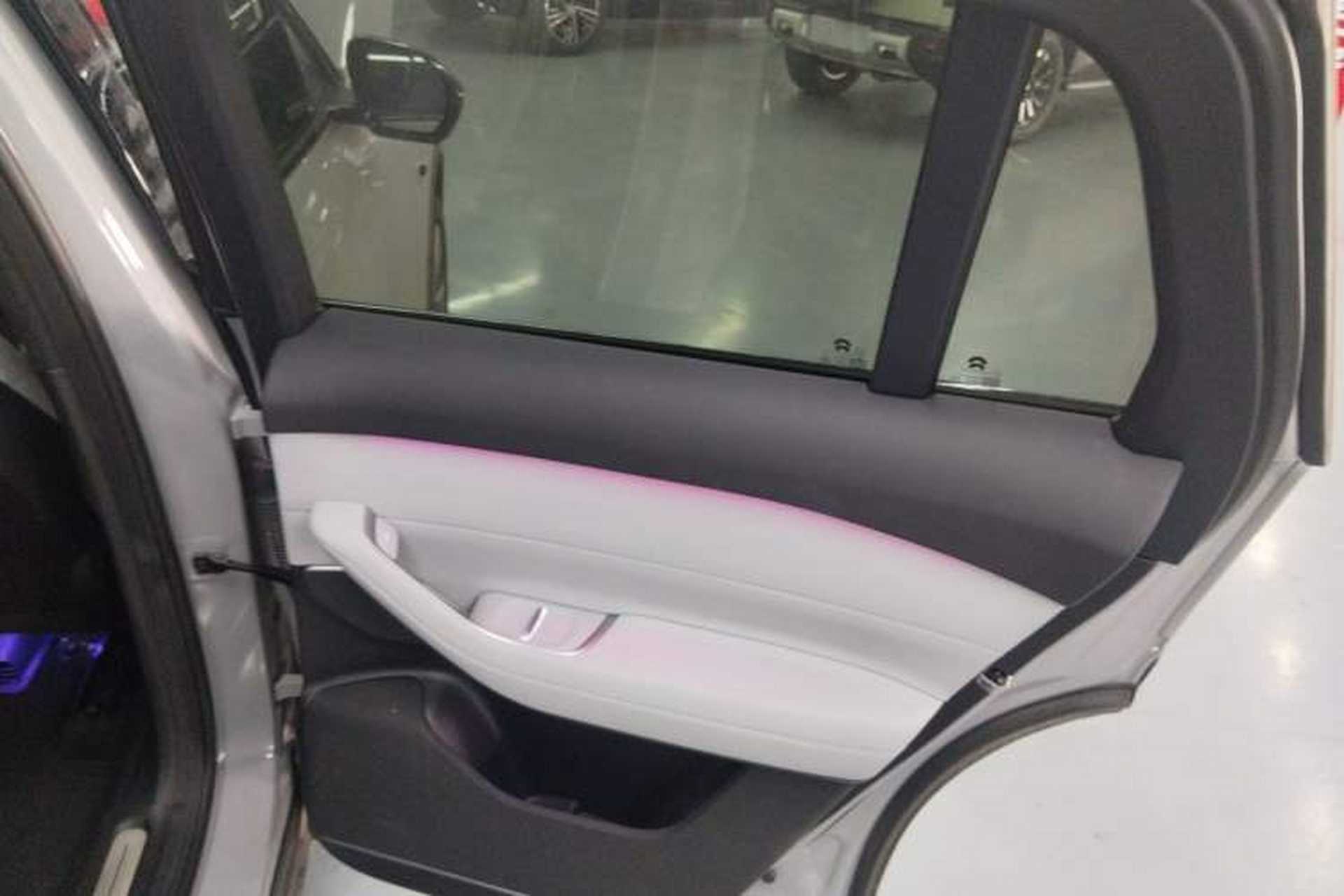 Used Nio ES6 2023 75 kWh Right Rear Door Interior