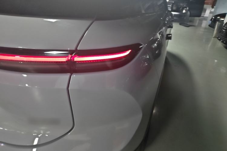 Used Nio ES6 2023 75 kWh Right Rear Taillight