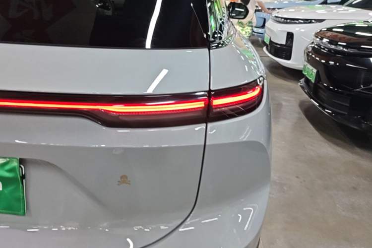 Used Nio ES6 2023 75 kWh Right Rear Taillight