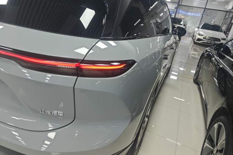 Used Nio ES6 2023 75 kWh Right Rear Taillight