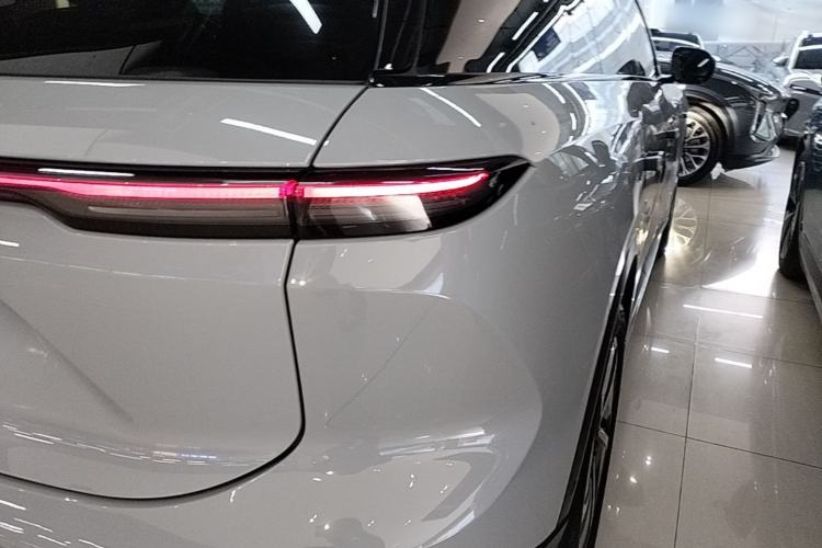 Used Nio ES6 2023 75 kWh Right Rear Taillight