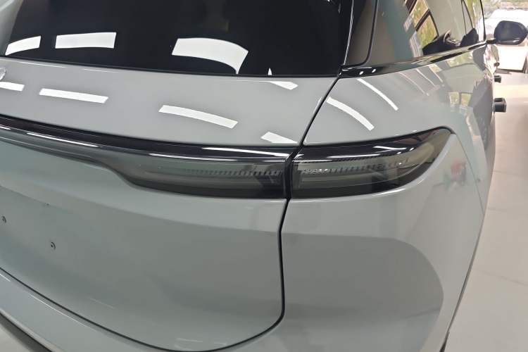 Used Nio ES6 2023 75 kWh Right Rear Taillight