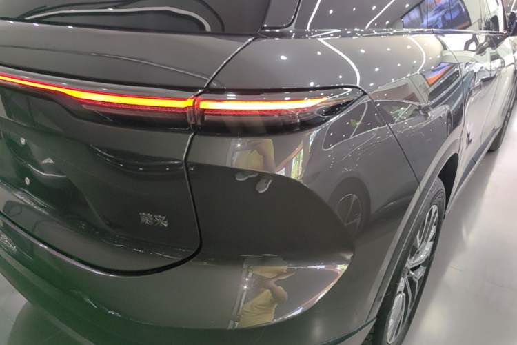 Used Nio ES6 2023 75 kWh Right Rear Taillight