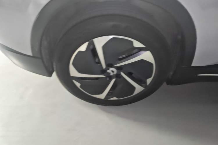Used Nio ES6 2023 75 kWh Right Rear Wheel Hub
