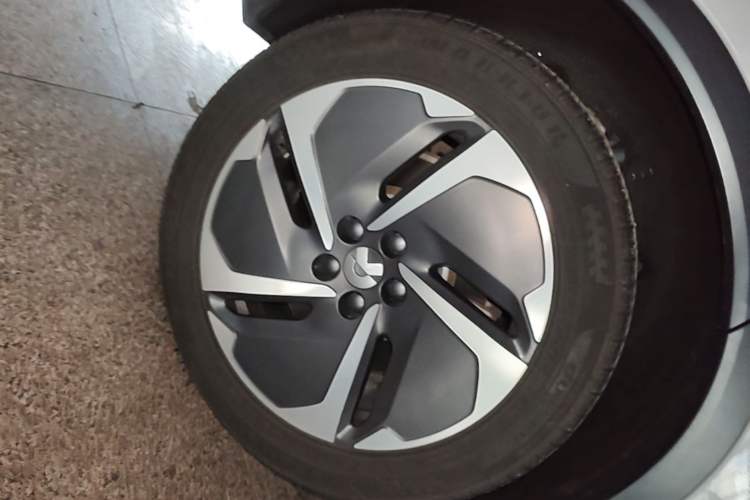 Used Nio ES6 2023 75 kWh Right Rear Wheel Hub