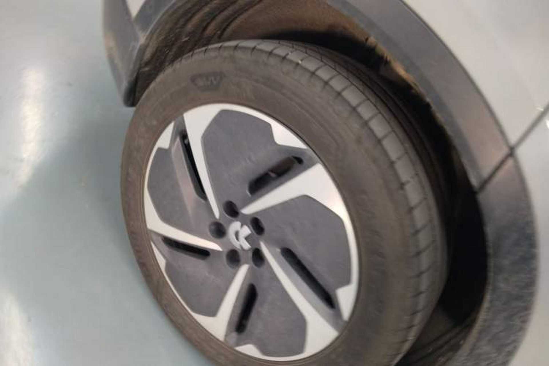 Used Nio ES6 2023 75 kWh Right Rear Wheel Hub