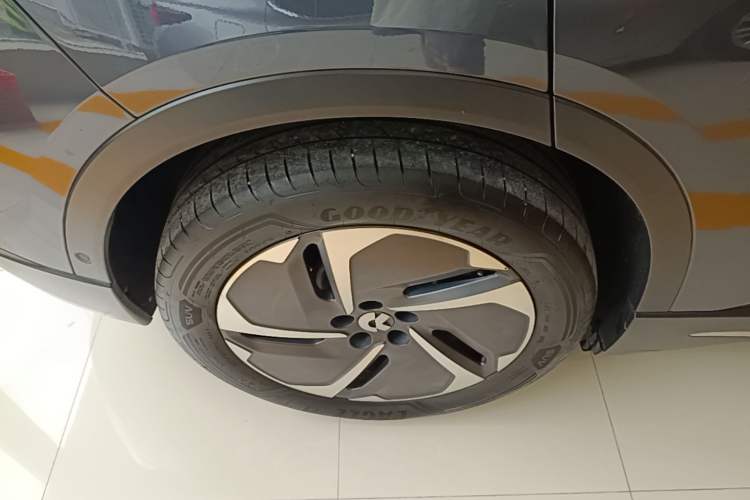 Used Nio ES6 2023 75 kWh Right Rear Wheel Hub