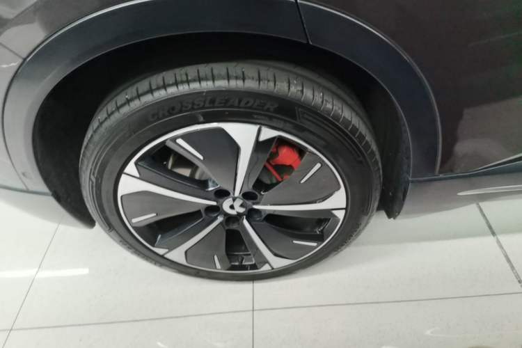 Used Nio ES6 2023 75 kWh Right Rear Wheel Hub