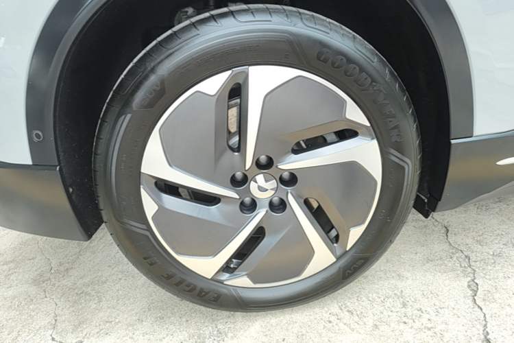 Used Nio ES6 2023 75 kWh Right Rear Wheel Hub