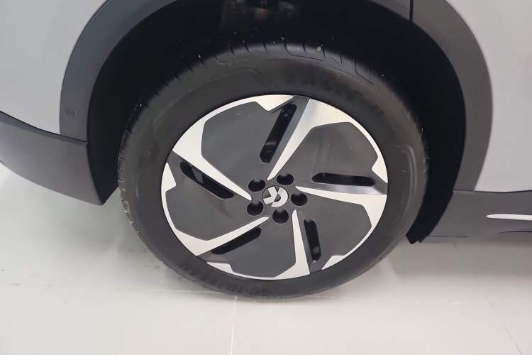 Used Nio ES6 2023 75 kWh Right Rear Wheel Hub