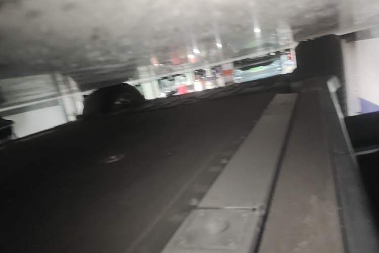 Used Nio ES6 2023 75 kWh Right Side Sill