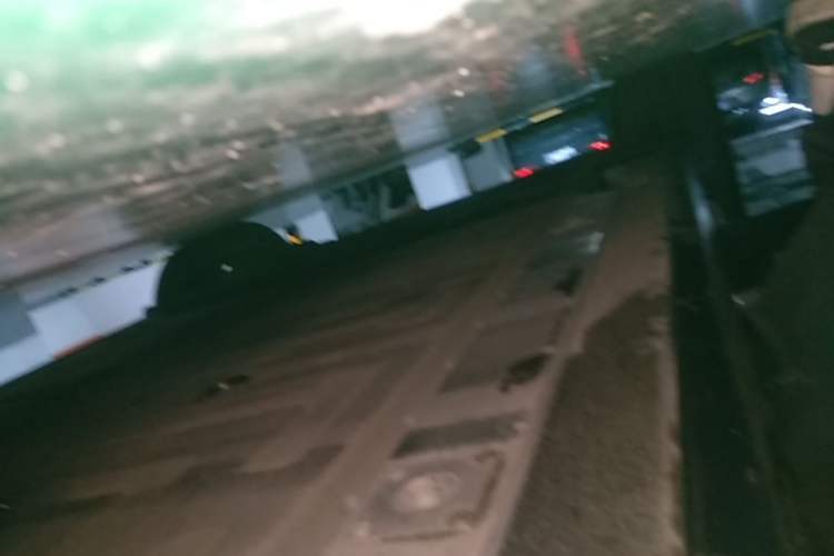 Used Nio ES6 2023 75 kWh Right Side Sill