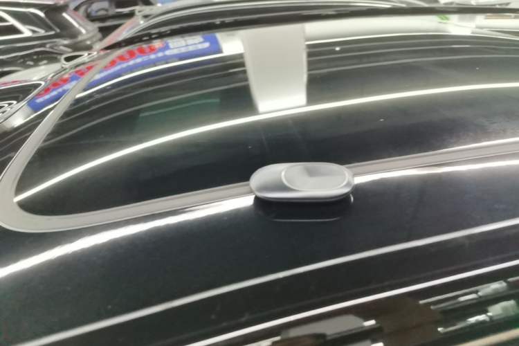 Used Nio ES6 2023 75 kWh Roof