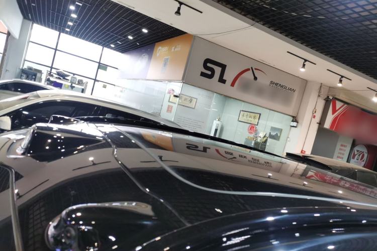 Used Nio ES6 2023 75 kWh Roof