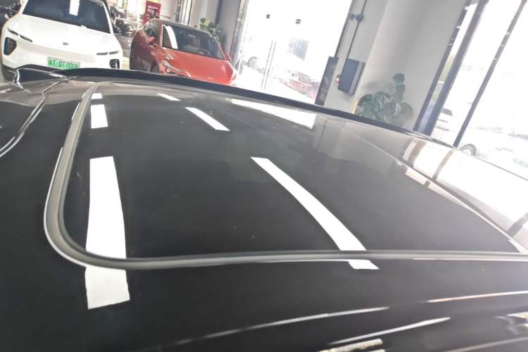 Used Nio ES6 2023 75 kWh Roof