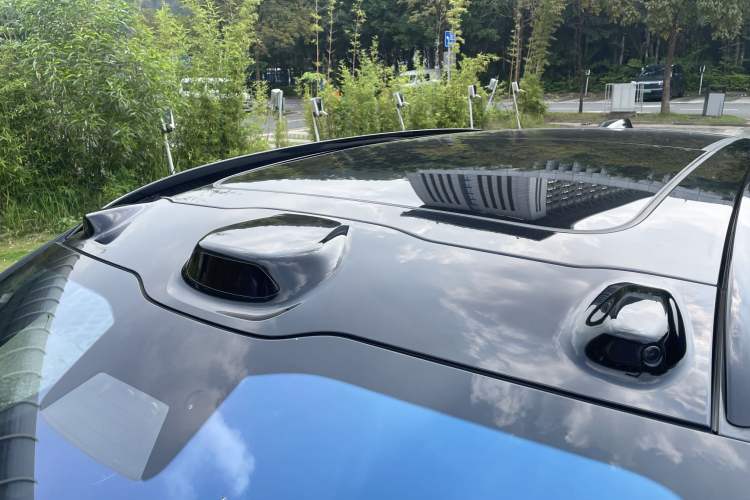 Used Nio ES6 2023 75 kWh Roof
