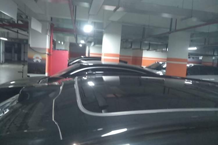 Used Nio ES6 2023 75 kWh Roof