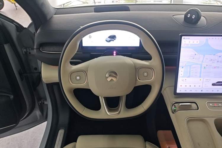 Used Nio ES6 2023 75 kWh Steering Wheel