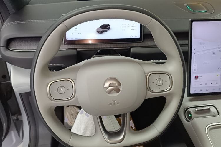 Used Nio ES6 2023 75 kWh Steering Wheel