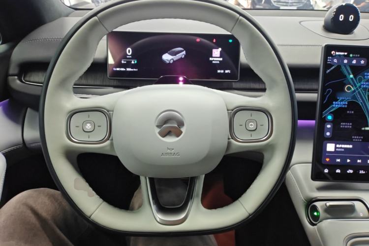 Used Nio ES6 2023 75 kWh Steering Wheel