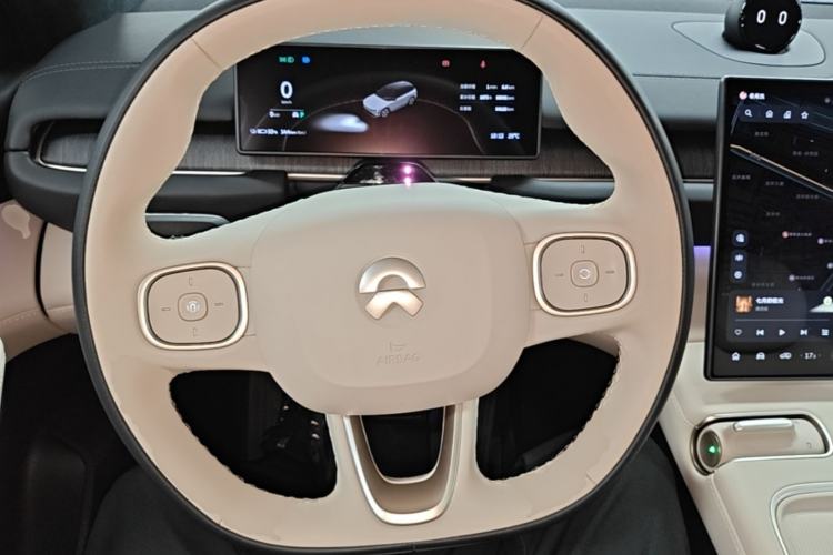 Used Nio ES6 2023 75 kWh Steering Wheel