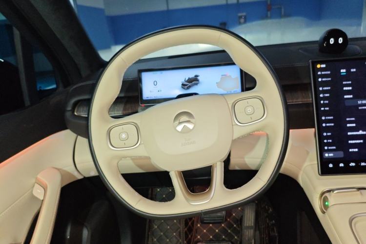 Used Nio ES6 2023 75 kWh Steering Wheel
