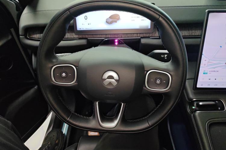 Used Nio ES6 2023 75 kWh Steering Wheel