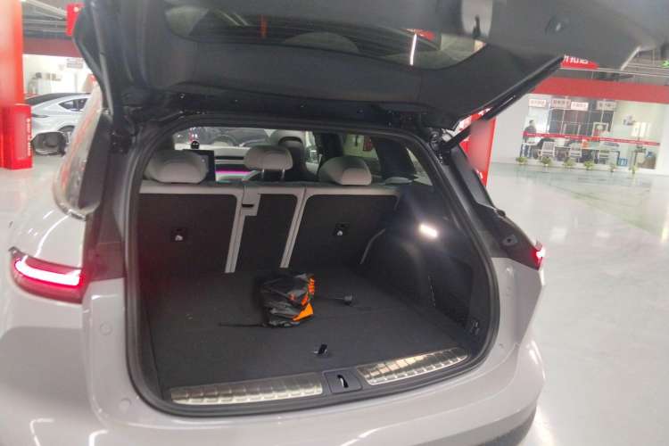 Used Nio ES6 2023 75 kWh Trunk