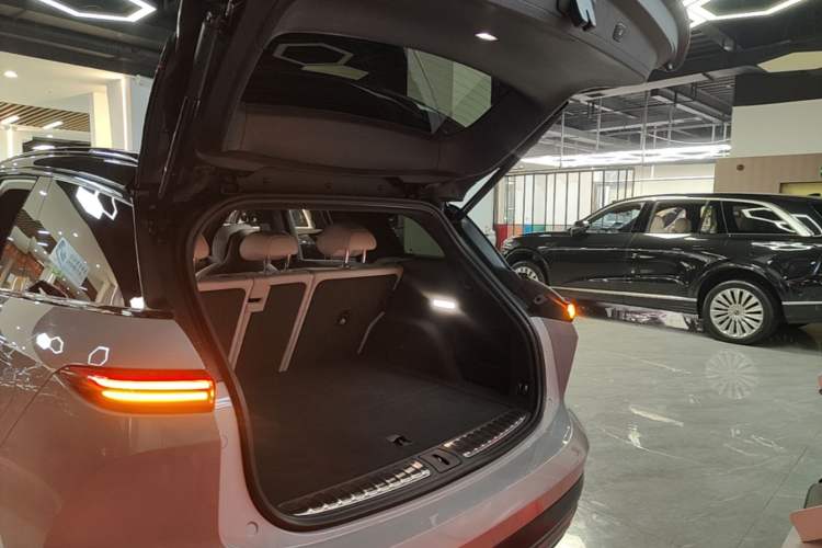 Used Nio ES6 2023 75 kWh Trunk