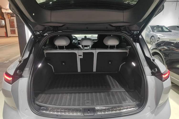 Used Nio ES6 2023 75 kWh Trunk