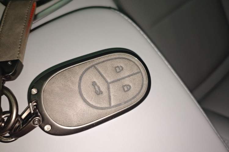 Used Nio ES6 2023 75 kWh Vehicle Key
