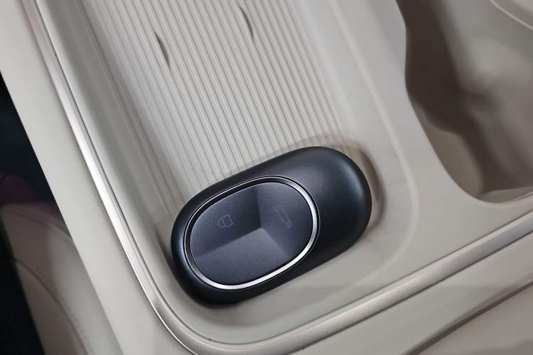 Used Nio ES6 2023 75 kWh Vehicle Key