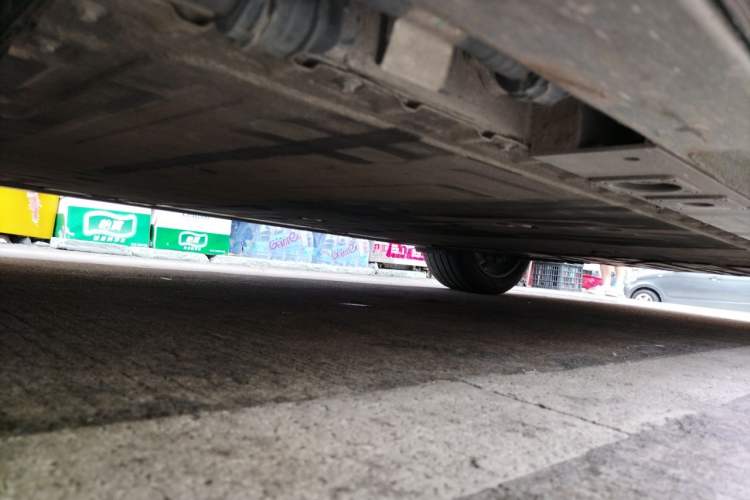 Used Nio ES6 2023 75 kWh Chassis Rear Left