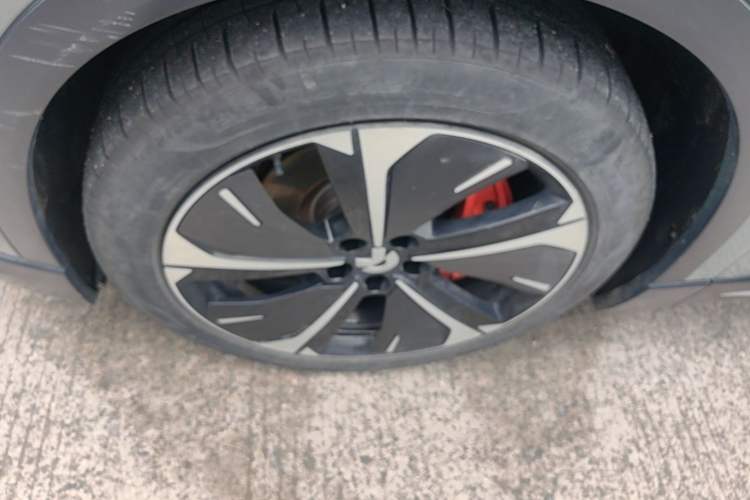 Used Nio ES6 2023 100kWh Exterior 4