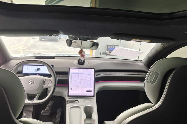 Used Nio ES6 2023 75 kWh Interior 6