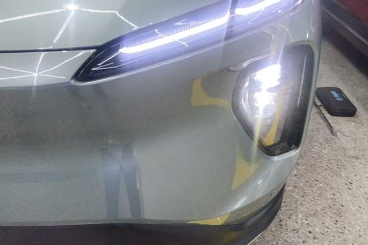 Used Nio ES6 2023 75 kWh Left Front Headlight
