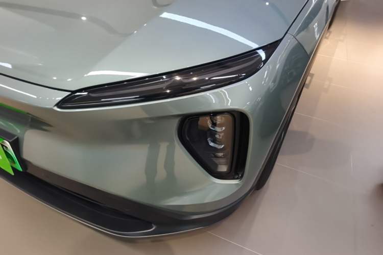 Used Nio ES6 2023 75 kWh Left Front Headlight