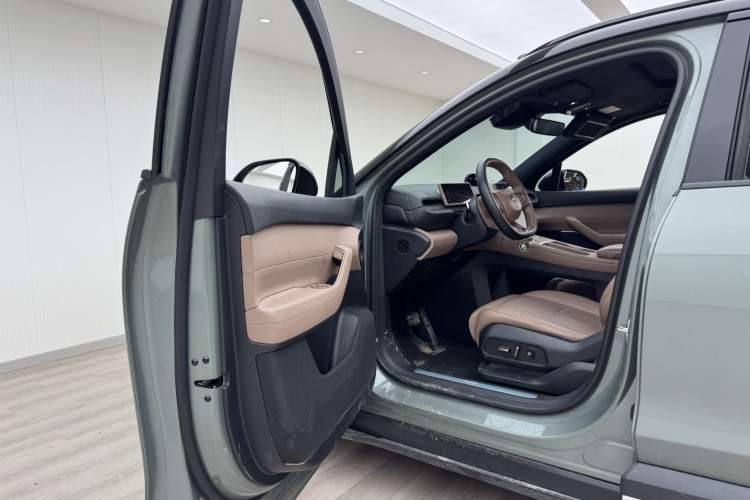 Used Nio ES6 2023 75 kWh Left Front Seat