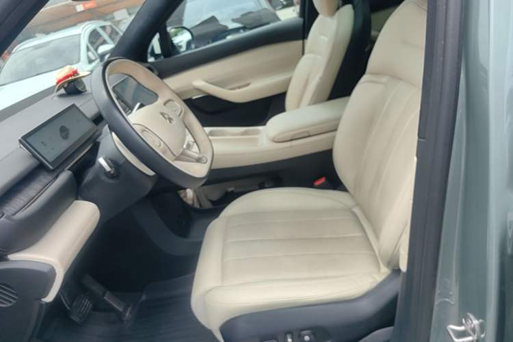 Used Nio ES6 2023 100kWh Left Front Seat