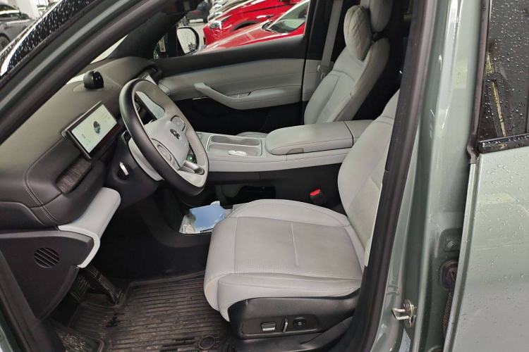 Used Nio ES6 2023 75 kWh Left Front Seat