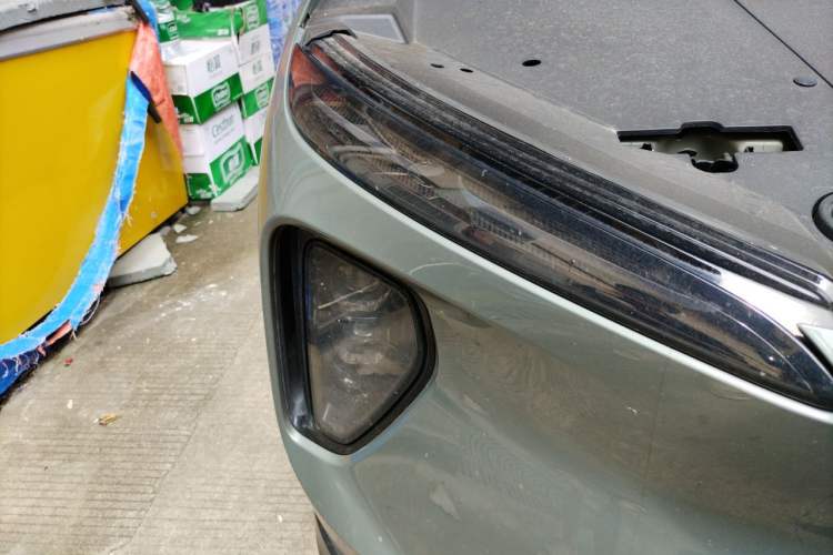 Used Nio ES6 2023 75 kWh Right Front Headlight