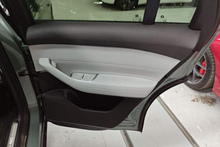 Used Nio ES6 2023 75 kWh Right Rear Door Interior