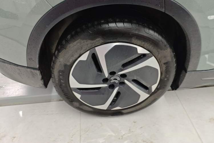 Used Nio ES6 2023 75 kWh Right Rear Wheel Hub