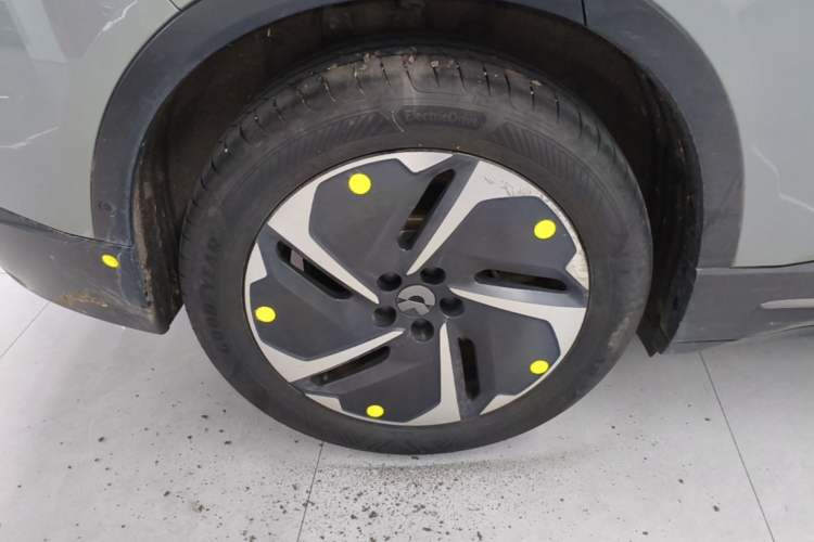 Used Nio ES6 2023 75 kWh Right Rear Wheel Hub