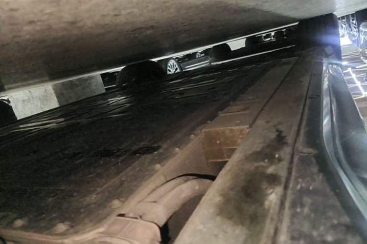 Used Nio ES6 2023 75 kWh Right Side Sill